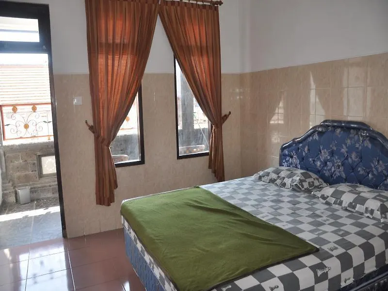 Cempaka 2 Homestay Kuta  2*, Kuta (Bali)