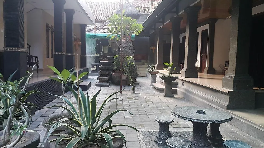 Cempaka 2 Homestay Kuta  2*, Kuta (Bali)